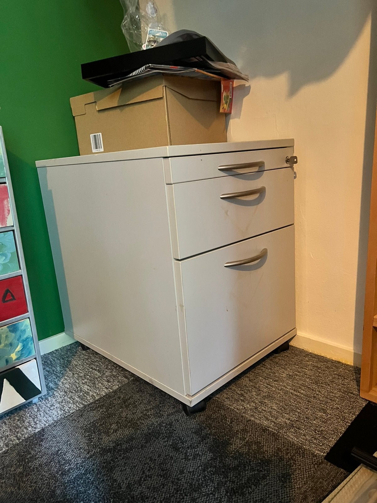 Ladekast staal op wieltjes, Huis en Inrichting, Ophalen, Minder dan 50 cm, Gebruikt, Minder dan 100 cm
