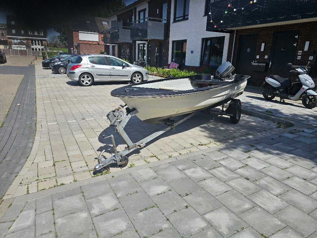 Leuke sloep met motor en trailer, Ophalen of Verzenden, Gebruikt