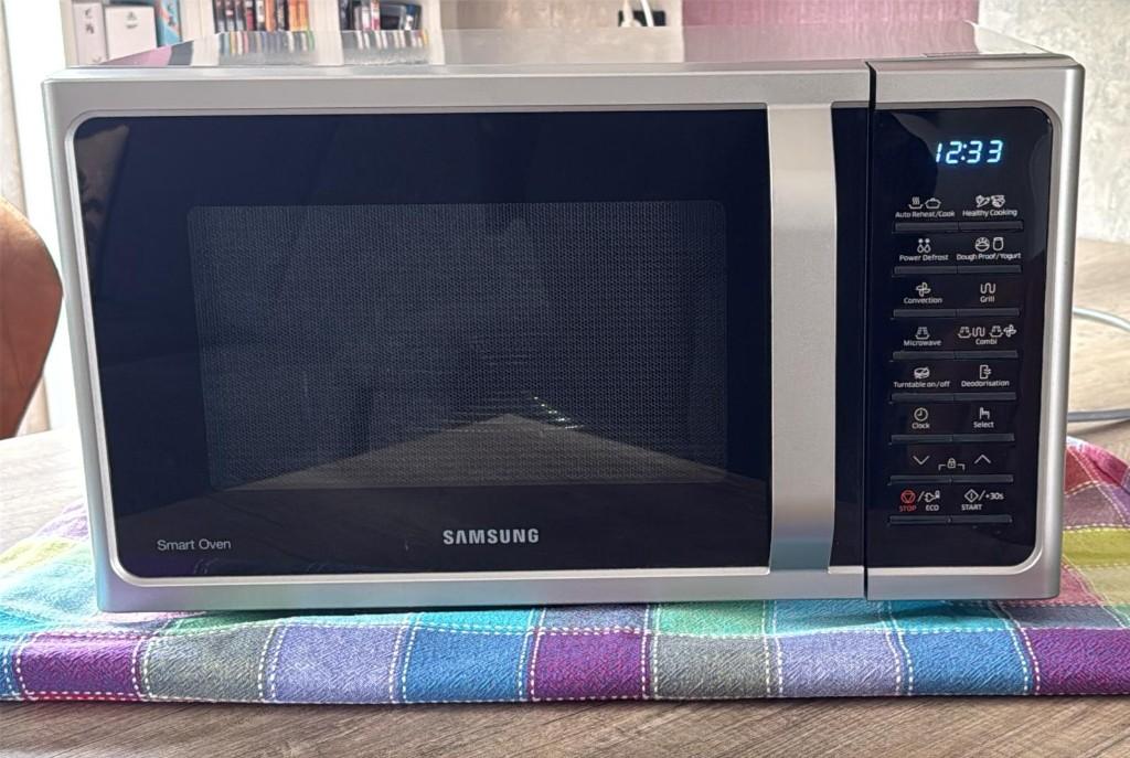 Samsung Combimagnetron (Model MC28H5015AS), Witgoed en Apparatuur, Magnetrons, Gebruikt, Vrijstaand, Combimagnetron, 45 tot 60 cm