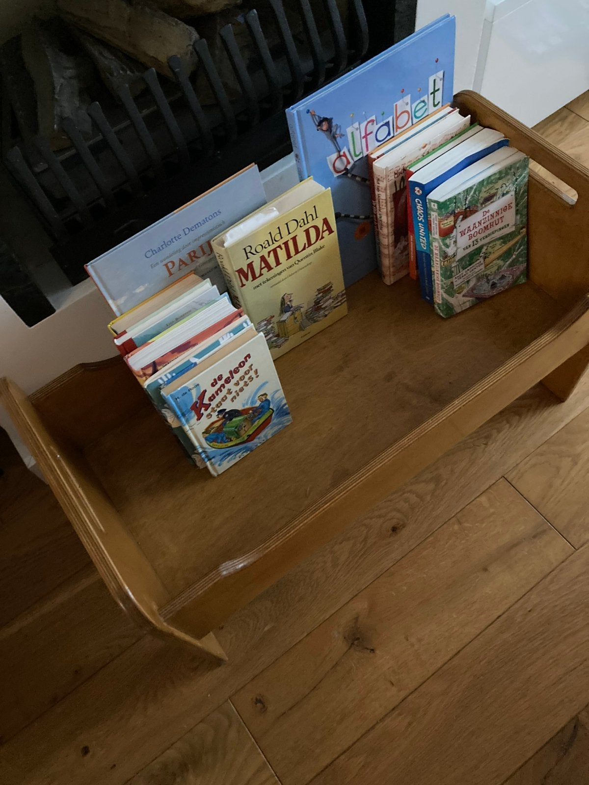 Vintage boekenkast / montessori boekenbak, Ophalen of Verzenden, Zo goed als nieuw, Overige typen