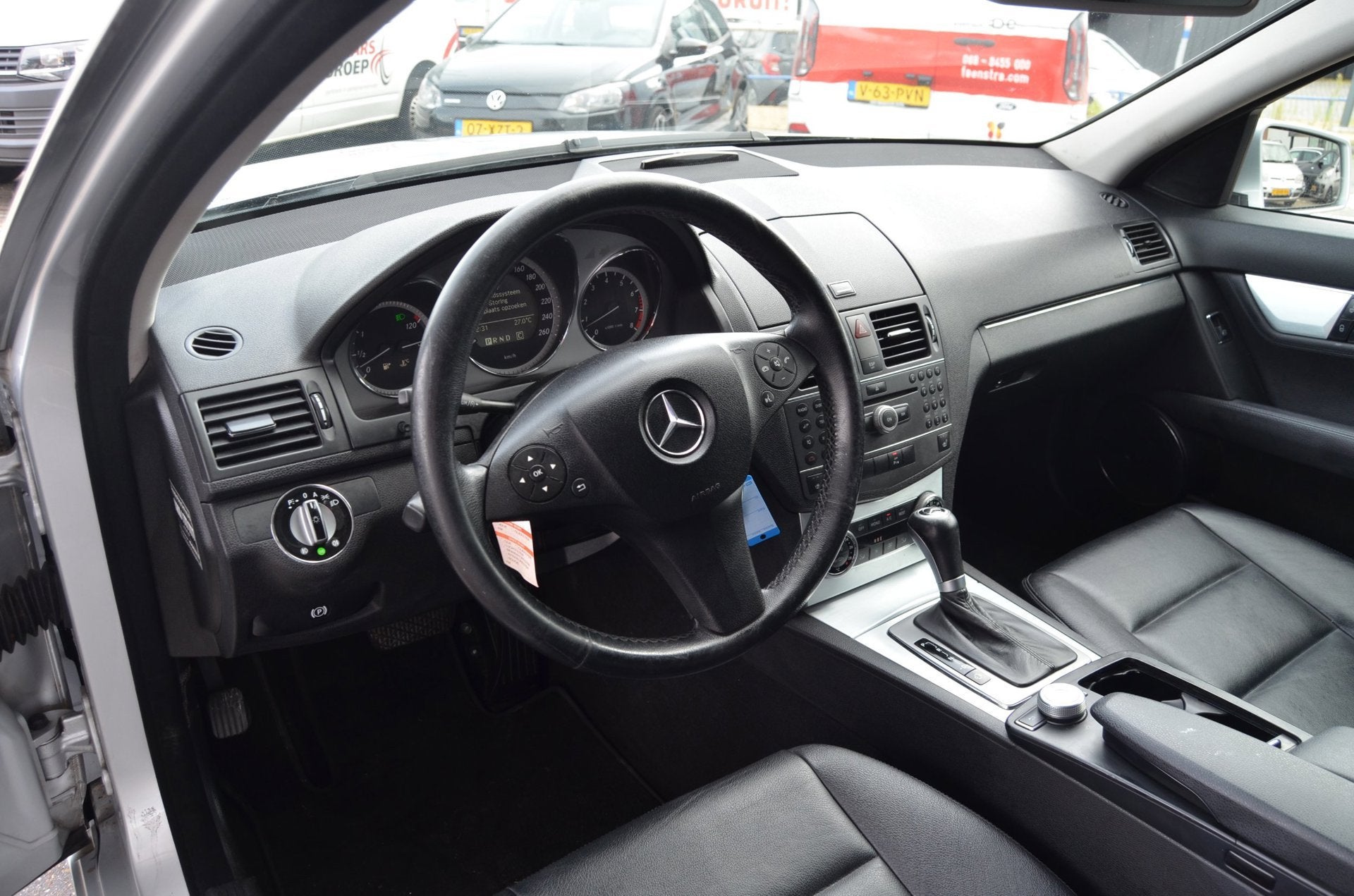 Mercedes-Benz C-klasse 6-CIL. 300 Avantgarde BENZ. LEDER |BE, Auto's, Automaat, Achterwielaandrijving, Zwart, Parkeersensor