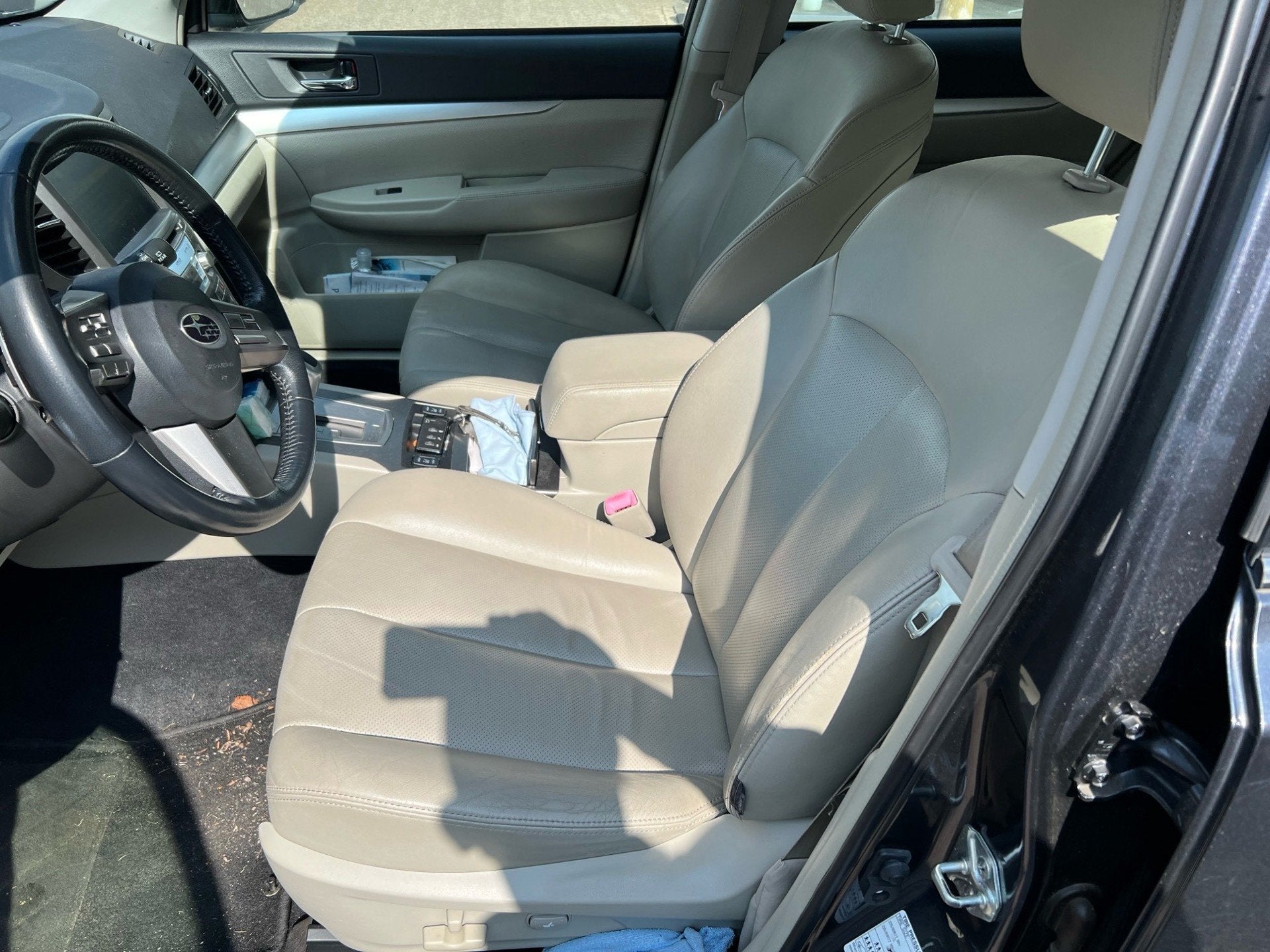 Subaru Outback 2.5i 167pk Automaat 4WD Clima Leder Schuifdak, Auto's, Subaru, Automaat, Euro 5, Beige, 4 cilinders