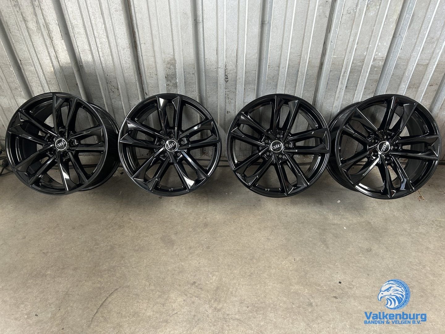 Originele Audi A3 Q2 Q3 19 inch zwarte velgen 5x112, 19 inch, Gebruikt, Velg(en), -