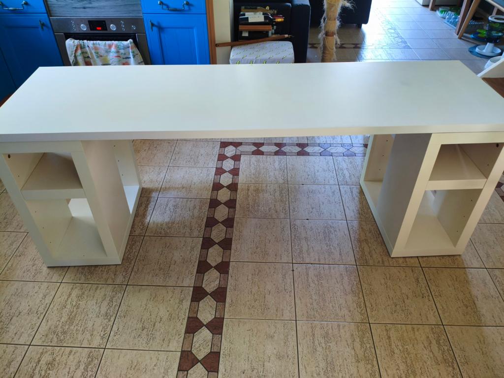 Wit ikea bureau - gratis, Ophalen of Verzenden, Gebruikt