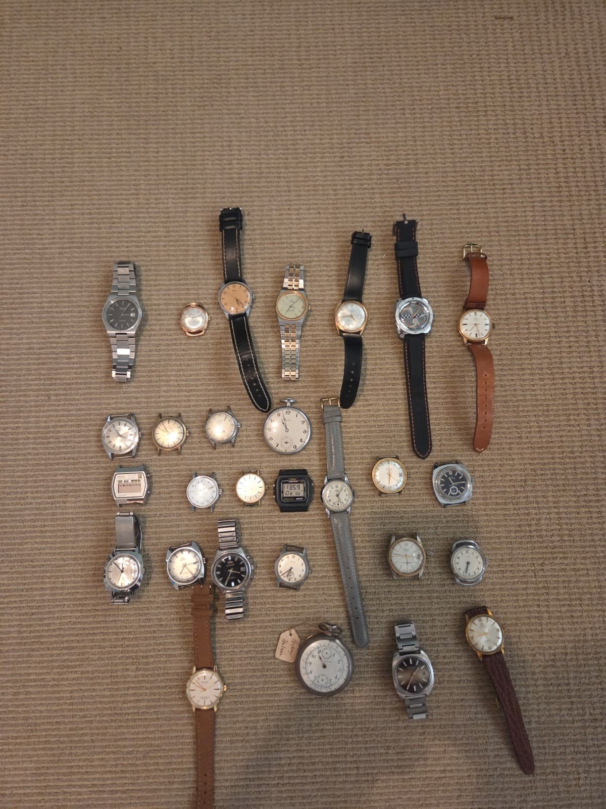 Diverse horloges en horlogemakersgereedschap, Overige materialen, Gebruikt, Polshorloge, Ophalen of Verzenden