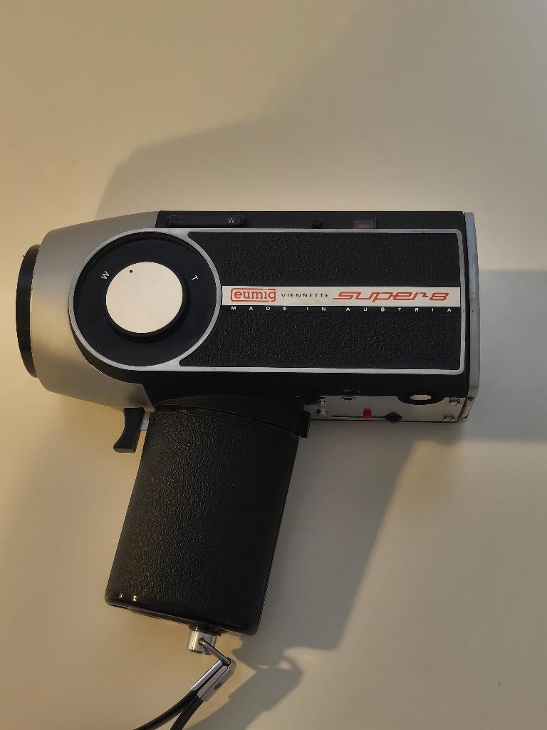 Super 8 Videocamera (Eumig viennette), Ophalen of Verzenden, 8mm, Camera