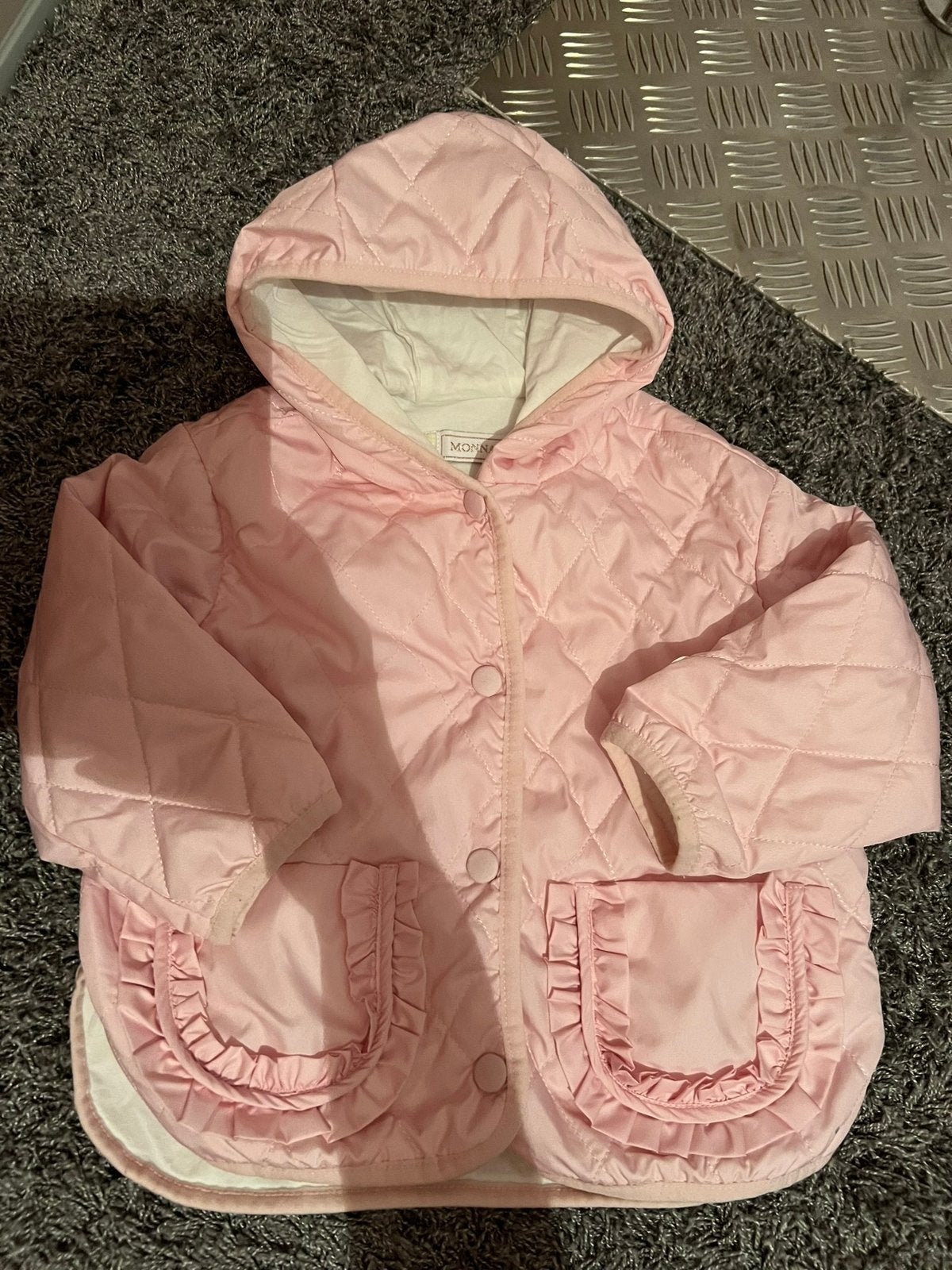 Monnalisa jas met capuchon maat 86 origineel zgan, Kinderen en Baby's, Meisje, Ophalen of Verzenden, Zo goed als nieuw, Jasje