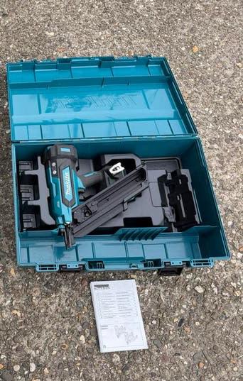 Makita DBN900ZK nieuwe constructietacker, Ophalen, Nieuw