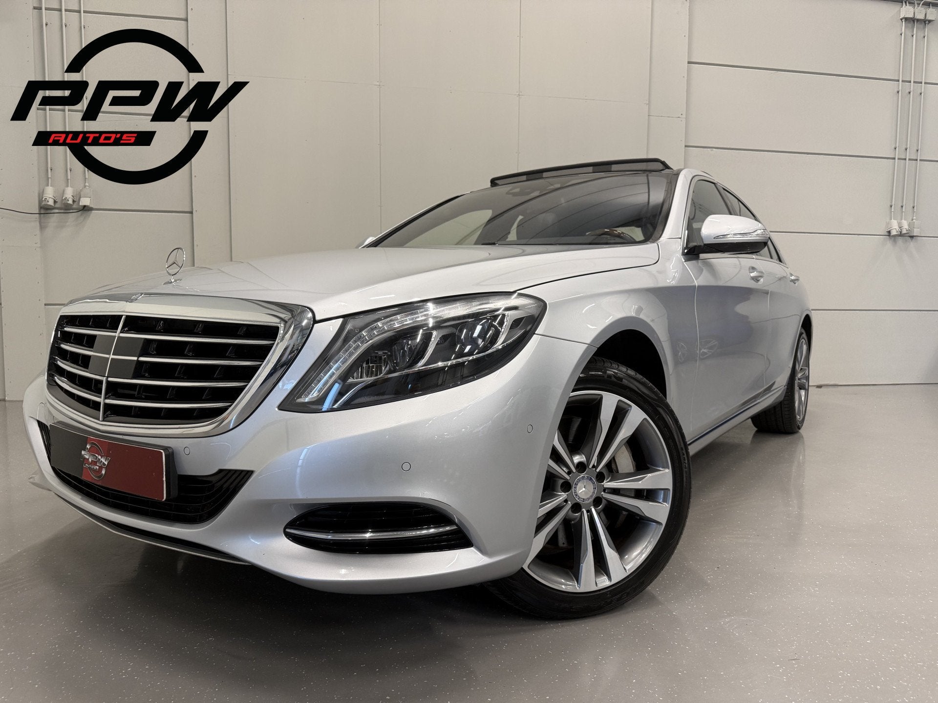 Mercedes-Benz S-Klasse 500 Prestige Plus PANO/BURMESTER/NACH, Achterwielaandrijving, Gebruikt, Met garantie (alle), Leder