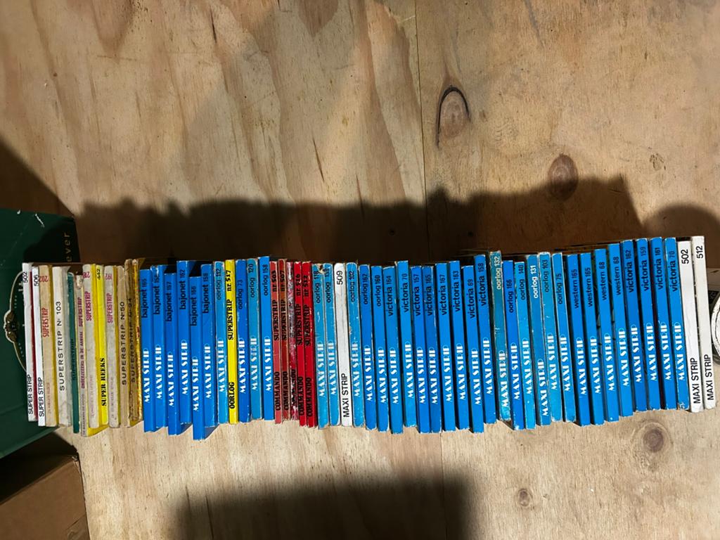 Maxi strips Western, Victoria, Oorlog etc, Meerdere stripboeken, Ophalen, Gelezen