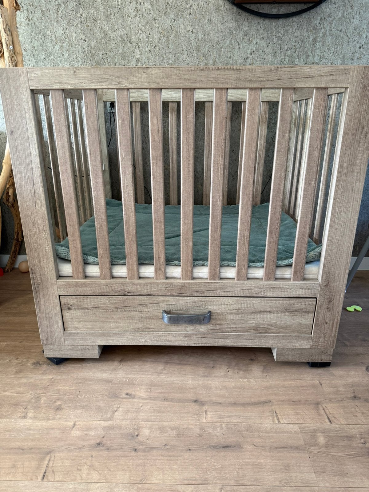 Kidsmill brent box met lade, Ophalen, Zo goed als nieuw, Vierkant, Boxkleed