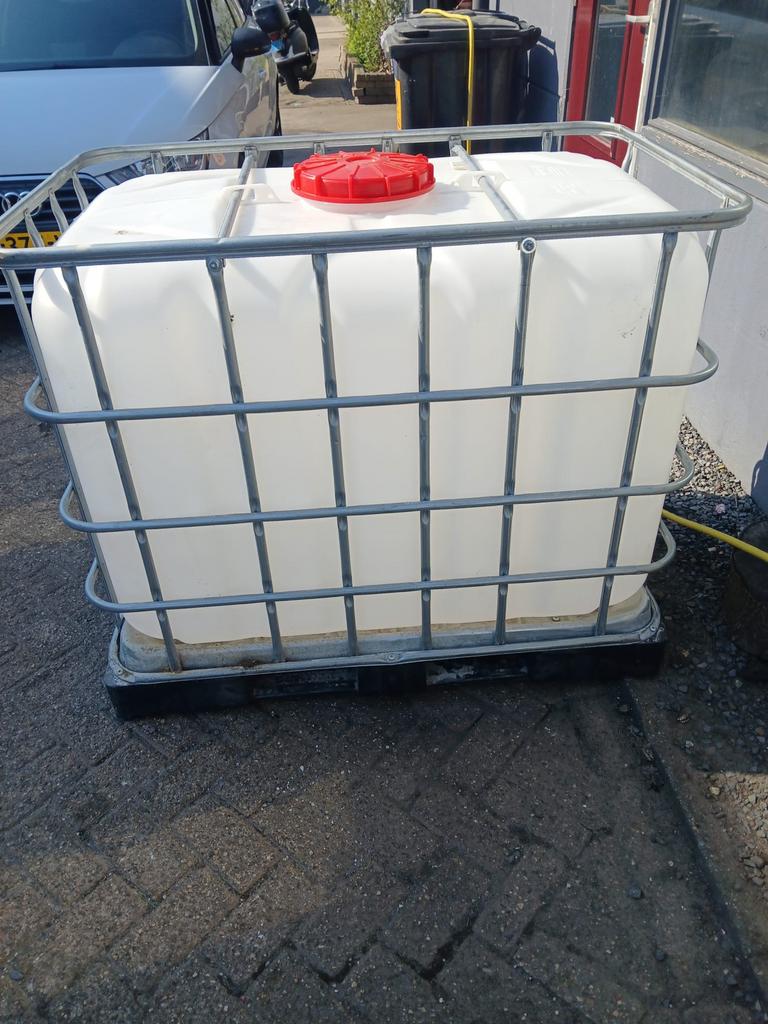 IBC Watertank 1000L - Ideaal voor regenwateropslag, Tuin en Terras, 150 liter of meer, Ophalen, Nieuw, Kunststof