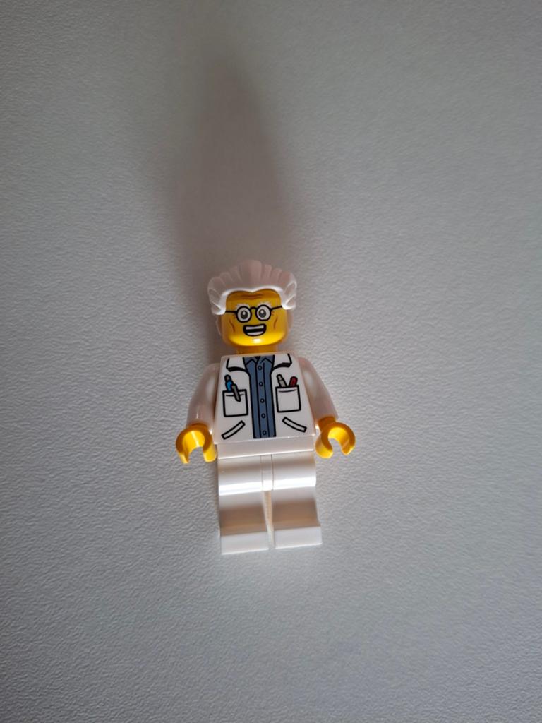Lego ninjago minifiguur njo1028 Dr. Julien, Lego, Nieuw, Ophalen of Verzenden, Minifiguur