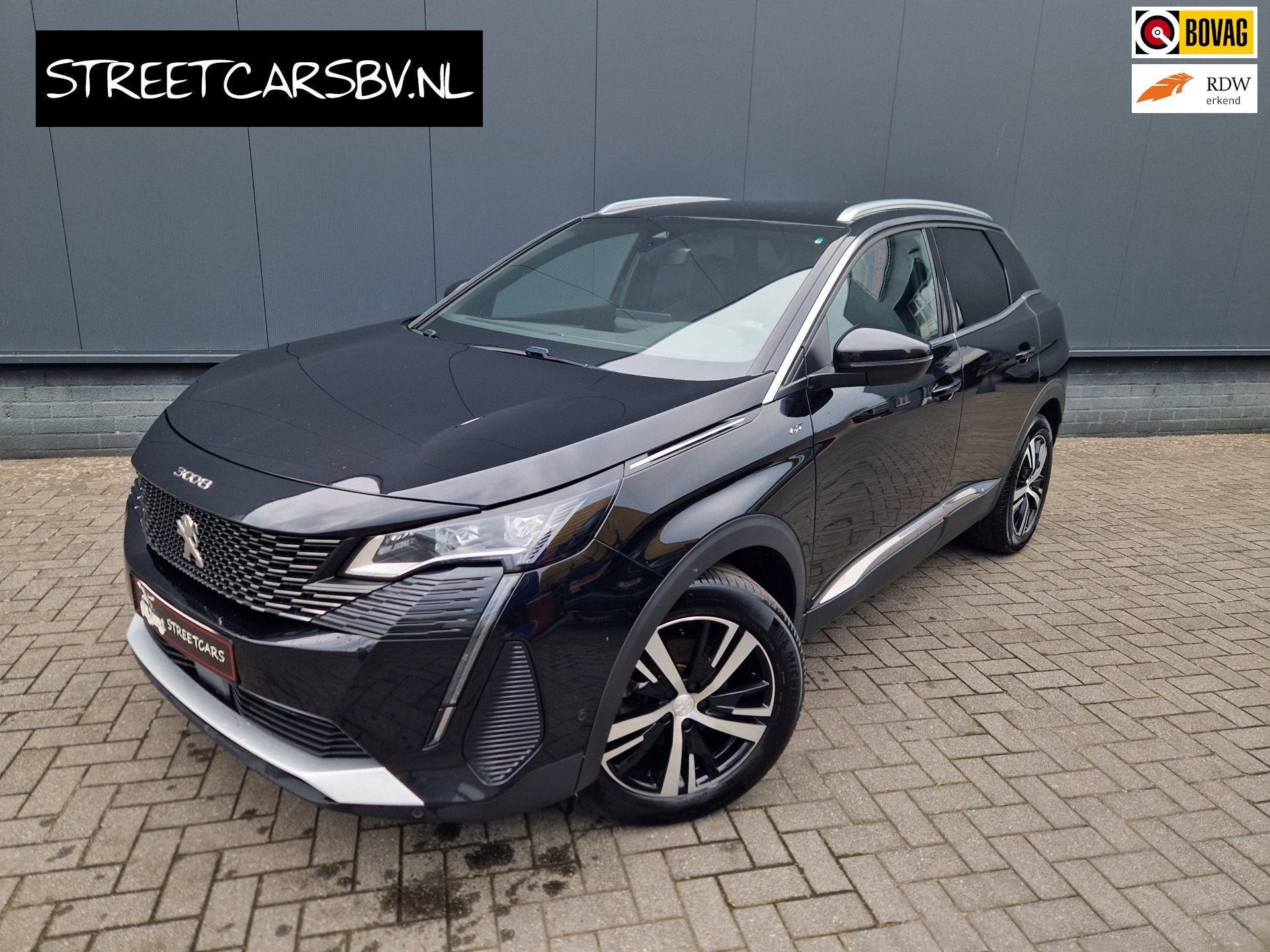 Peugeot 3008 1.2 EAT8 GT-Line AUT 131PK /Adap. cruise /Led /, 12 maanden, Gebruikt, Zwart, Zwart