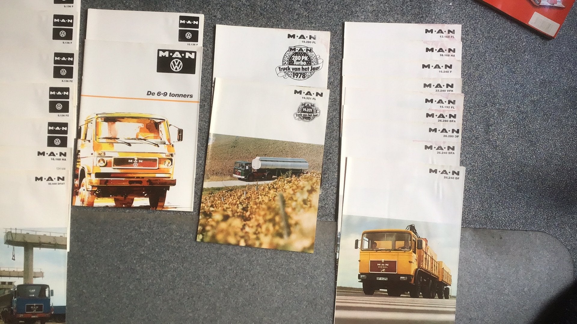 MAN VW FOLDERS OUD LOT 25 x OPRUIM PRIJSJE  SAMEN 15 EURO, Ophalen of Verzenden, Zo goed als nieuw, Volkswagen