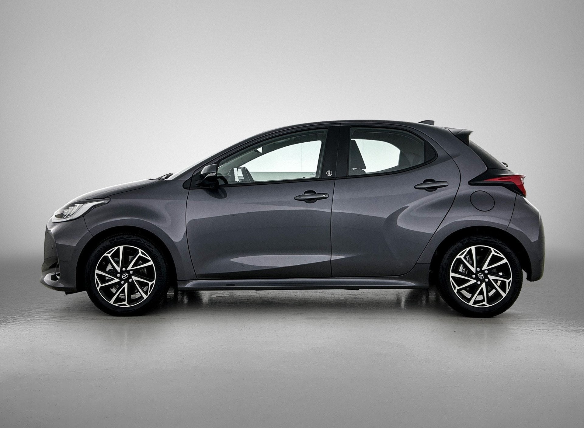 Toyota Yaris 1.5 Hybrid Dynamic (Team D) | Apple CarPlay / A, Gebruikt, Euro 6, Adaptive Cruise Control, 1490 cc