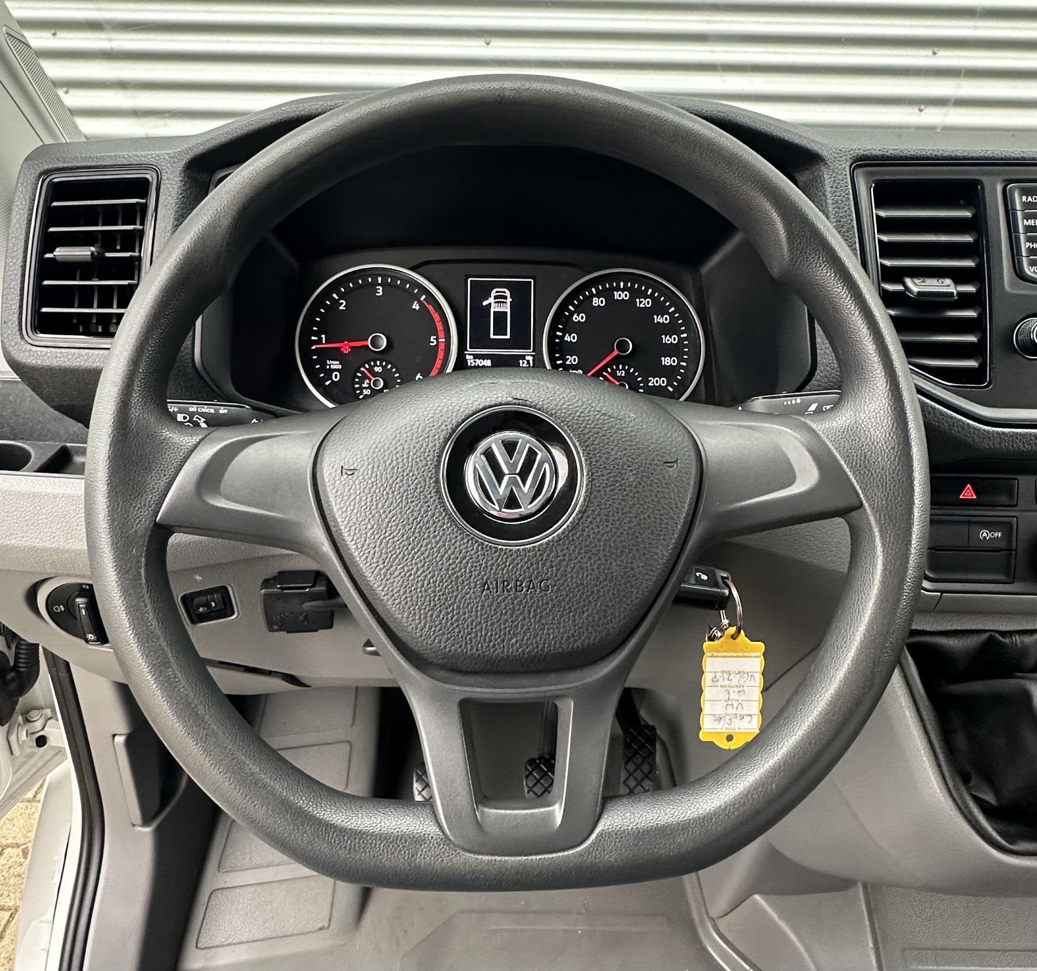 Volkswagen Crafter 35 2.0 TDI Bakwagen met deuren MARGE btw, Voorwielaandrijving, Stof, Gebruikt, 4 cilinders
