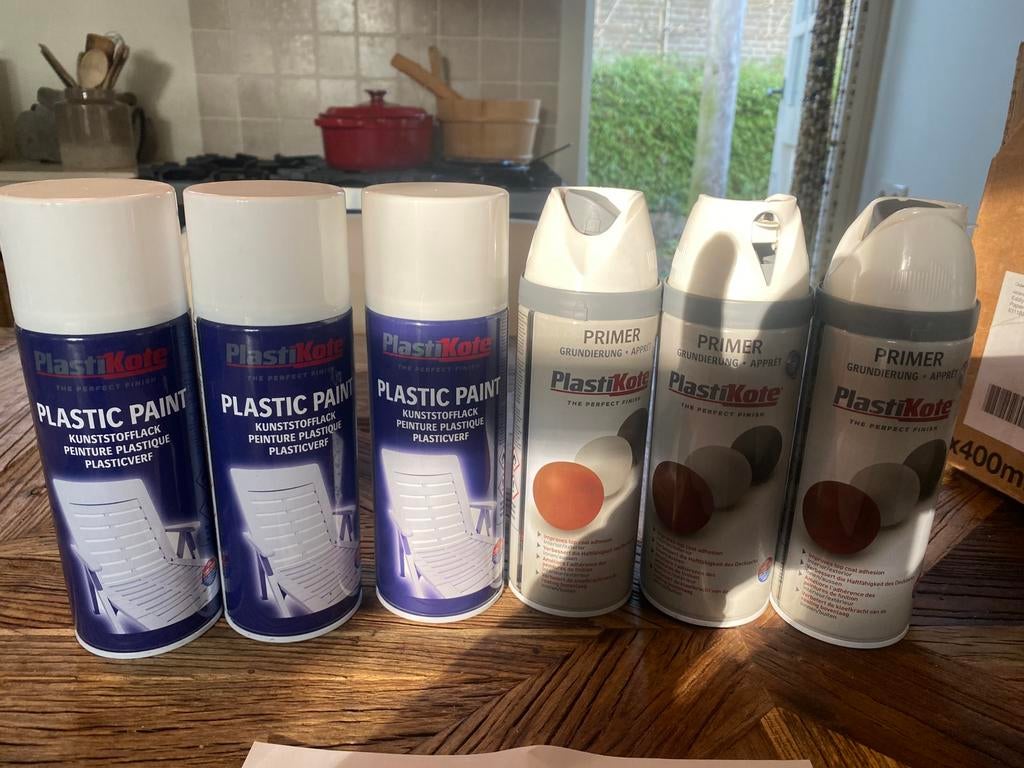 Plastikote spuitbus lak en primer voor kunstof, Ophalen, Nieuw, Wit, Lak