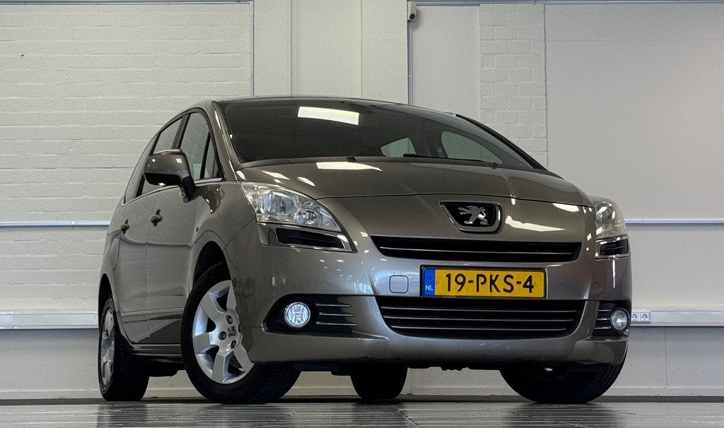 Peugeot 5008 1.6 THP ST 5p 2e Eigenaar, Auto's, Peugeot, Voorwielaandrijving, Euro 5, Stof, Zwart