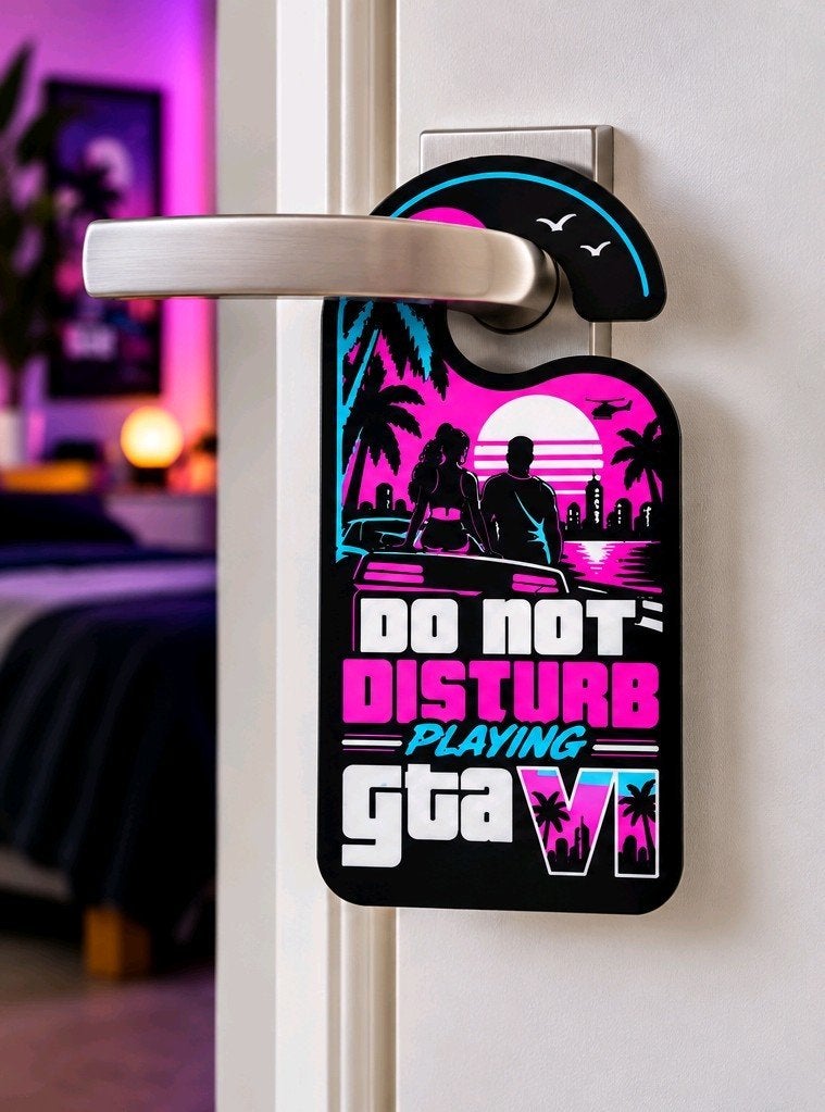 GTA 6 VI Deurhanger – NIET STOREN / PLAYING GTA VI, Verzamelen, Verzenden, Nieuw