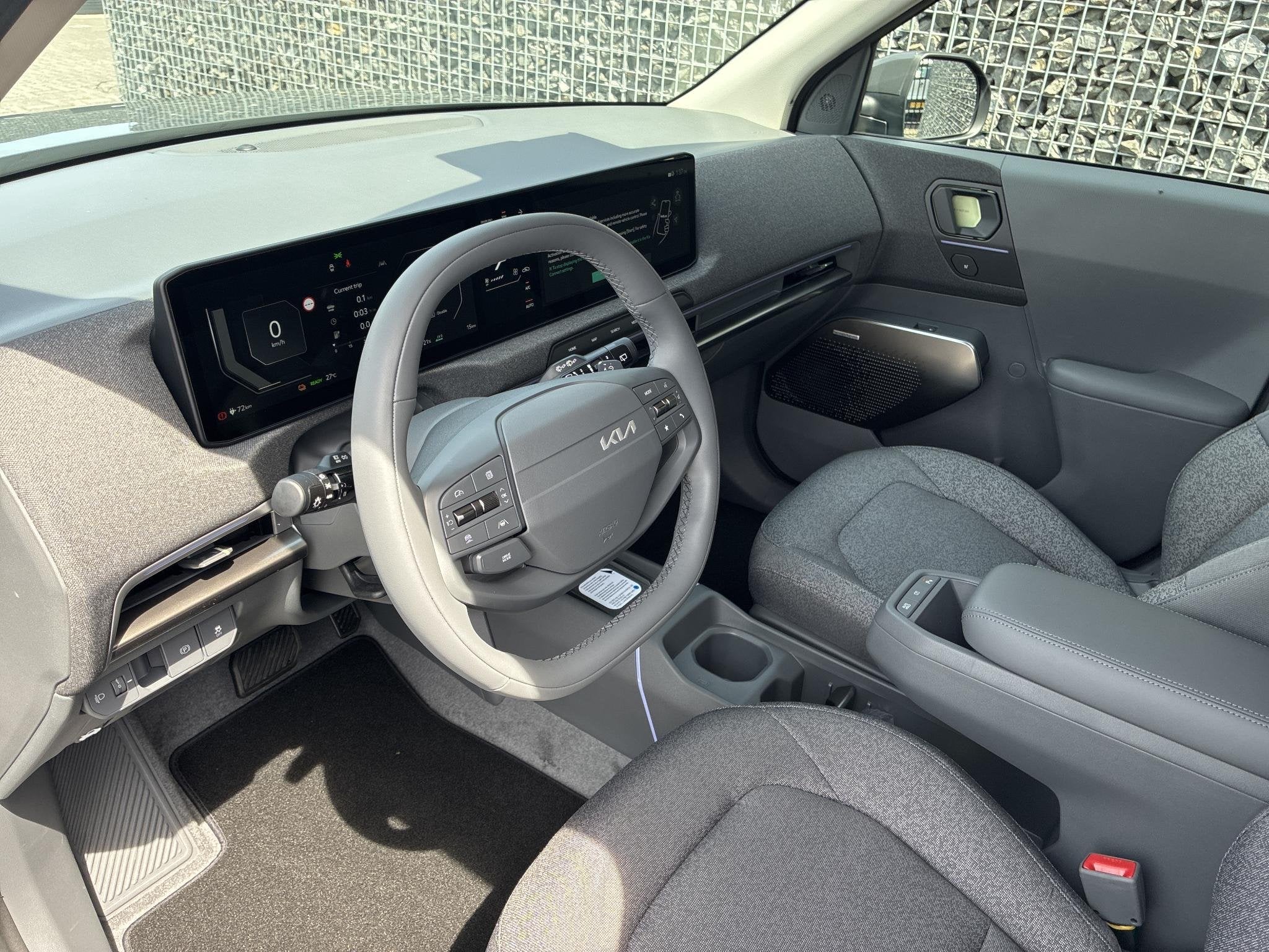 Kia EV2 Plus Advanced 42.2 kWh Open Dak | Adapt. Cruise | St, Auto's, Stof, Zilver of Grijs, Te koop, 750 kg