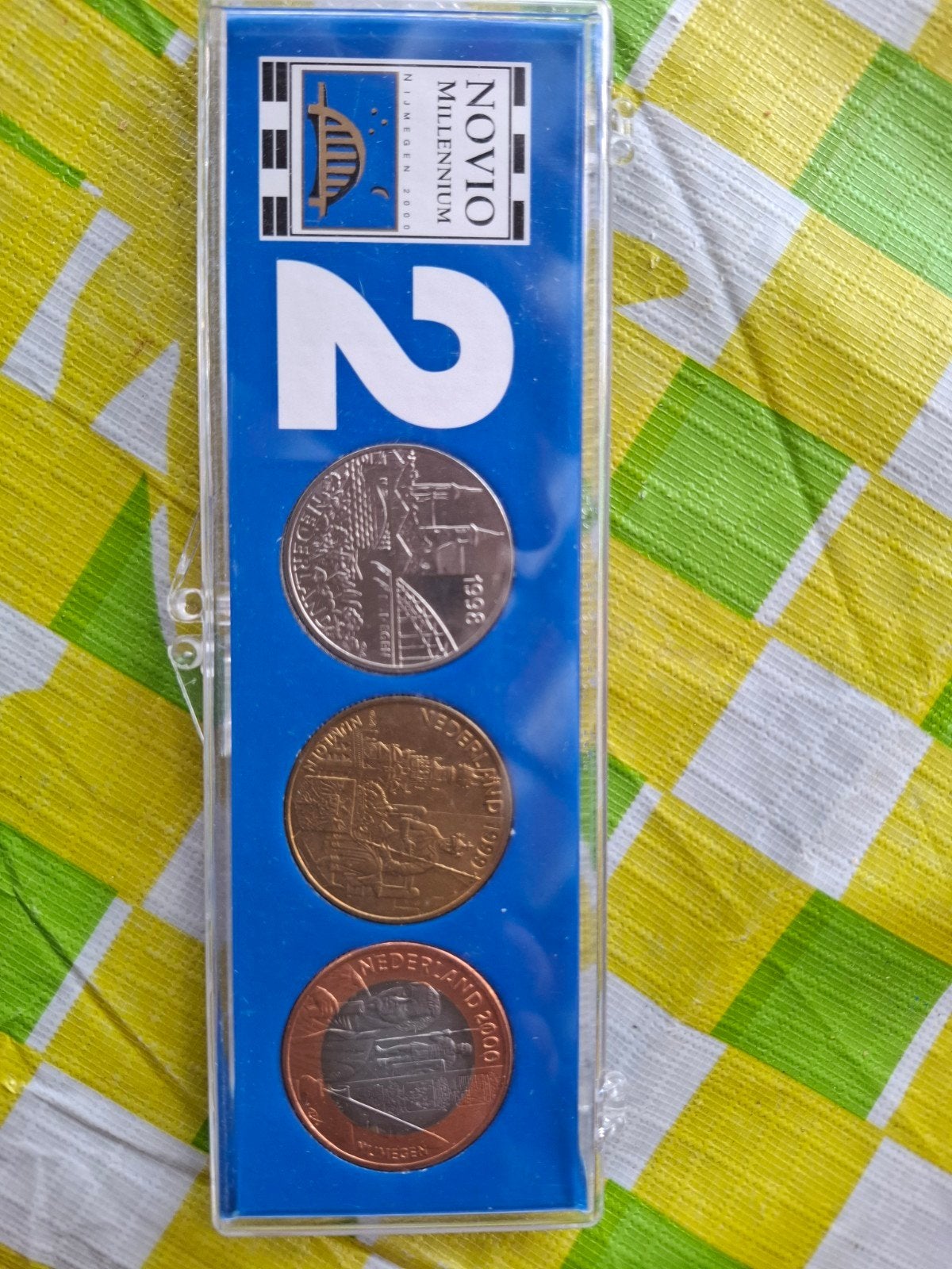 Novio Millennium 2000 munten set Nijmegen, Ophalen of Verzenden, Overige waardes, Setje