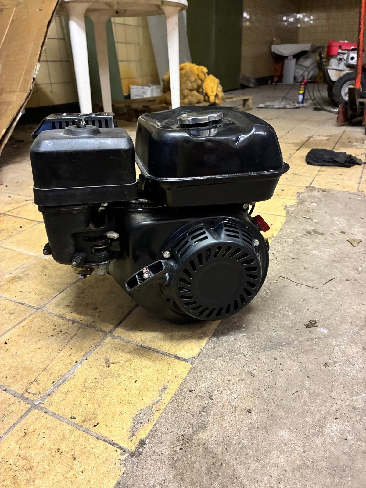 Honda GX160 gereviseerd, Ophalen, Zo goed als nieuw, Benzinemotor