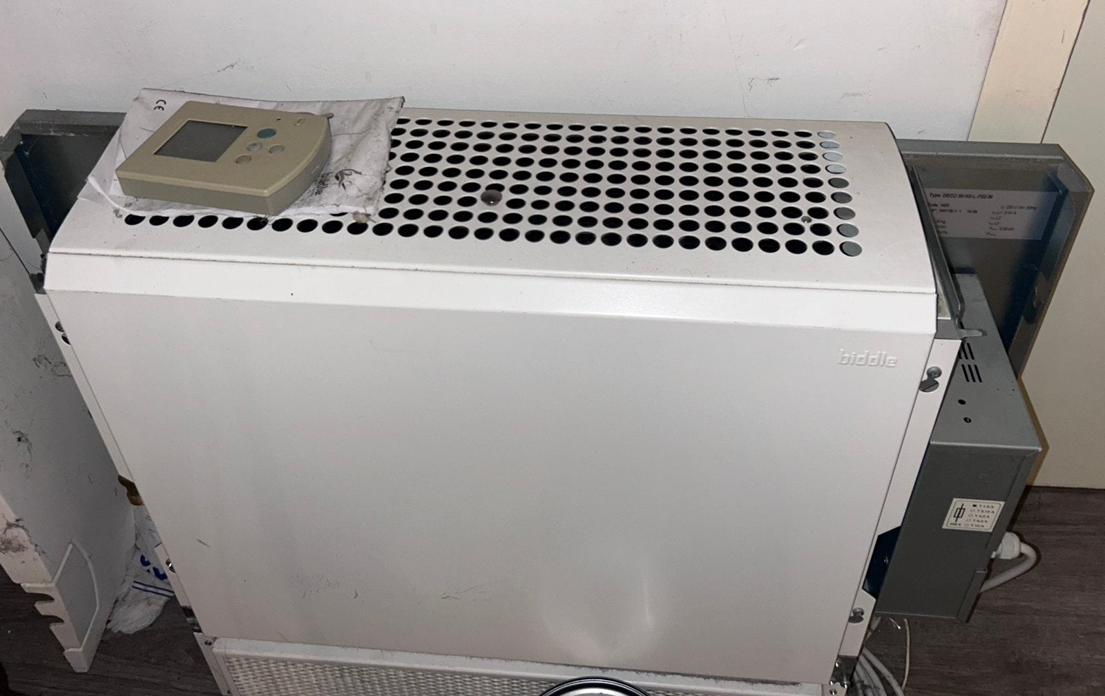 Biddle DECO 50 H2 ventilatorconvector inclusief bediening, Ophalen, 30 tot 80 cm, Gebruikt, Overige typen