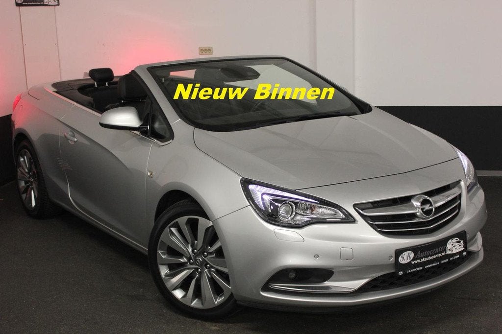 Opel Cascada CABRIO 1.6 AUTOMAAT*TREKHAAK*LEER*CAMERA*, Automaat, Euro 5, Gebruikt, Zwart