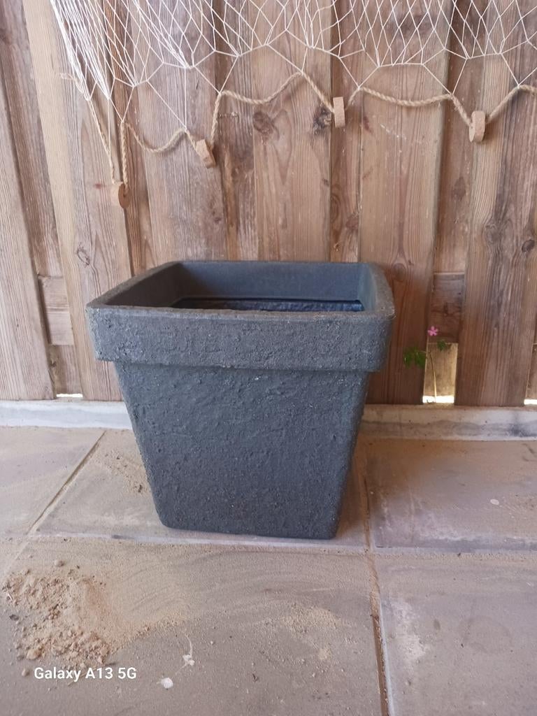 Robuuste vierkante bloempot, grijs, voor binnen/buiten, Tuin en Terras, Bloembakken en Plantenbakken, Ophalen, Overige materialen