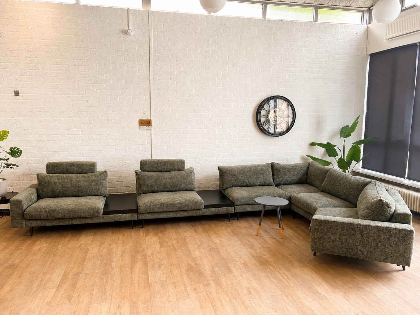 Z.G.A.N. Enzo Luca Buono hoekbank | design bank | 1 jaar oud, 100 tot 125 cm, Hoekbank, 300 cm of meer, Ophalen of Verzenden