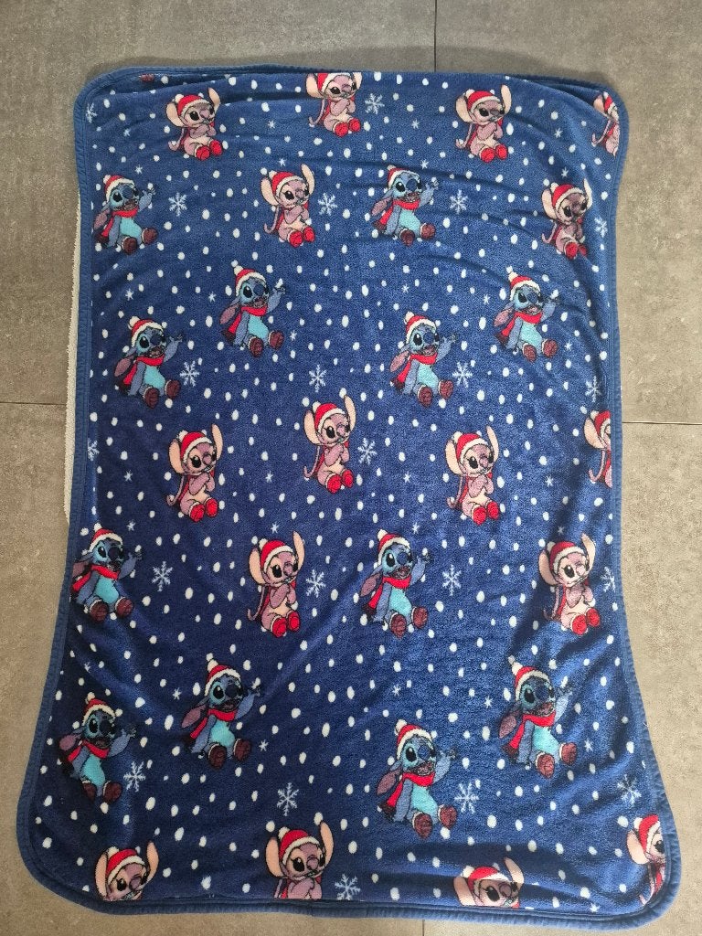 Disney fleece stitch kerst kleed, Ophalen of Verzenden, Gebruikt, Blauw, Deken