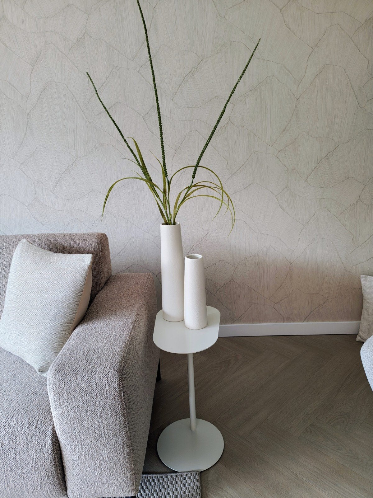2 Lifestyle vazen incl Silka tak., Huis en Inrichting, Tafels | Sidetables, Ophalen, 50 tot 100 cm, Rond, Zo goed als nieuw