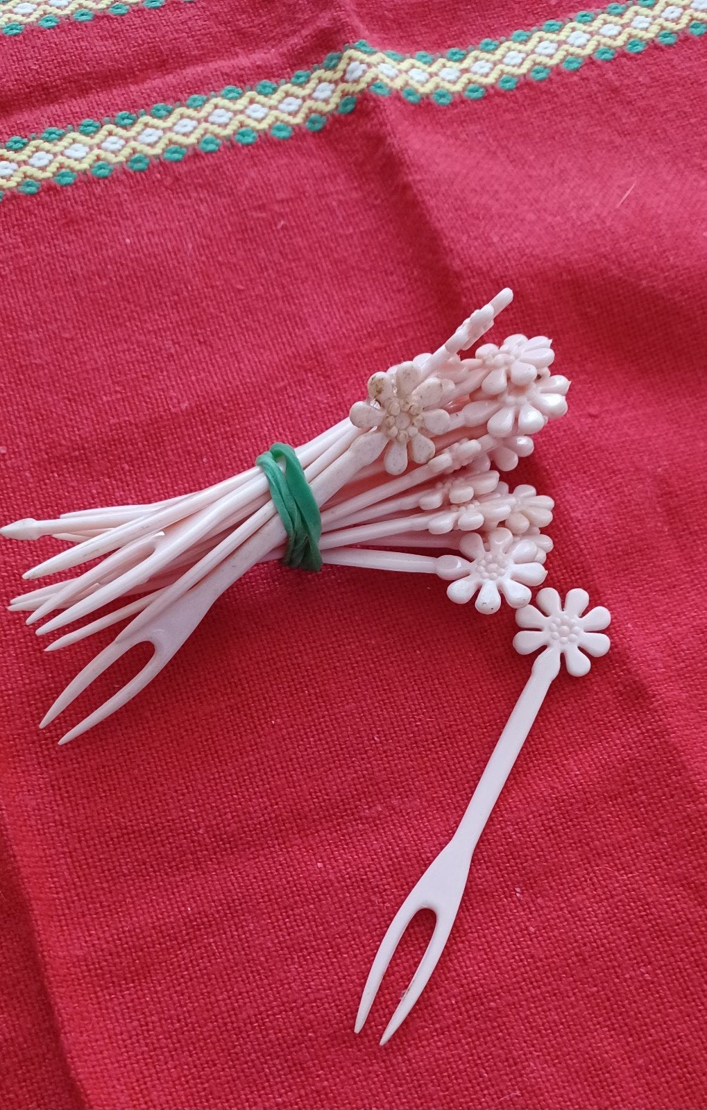 18 vintage roze cocktailprikkers. OPHALEN., Ophalen