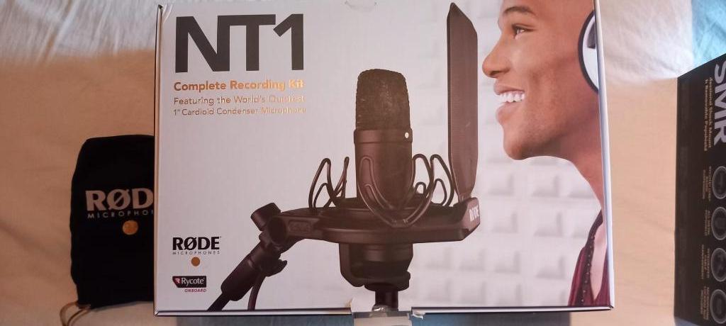 Rode NT1 studio microfoon grootmembraam Recording Kit, Audio, Tv en Foto, Professionele Audio-, Tv- en Video-apparatuur, Zo goed als nieuw