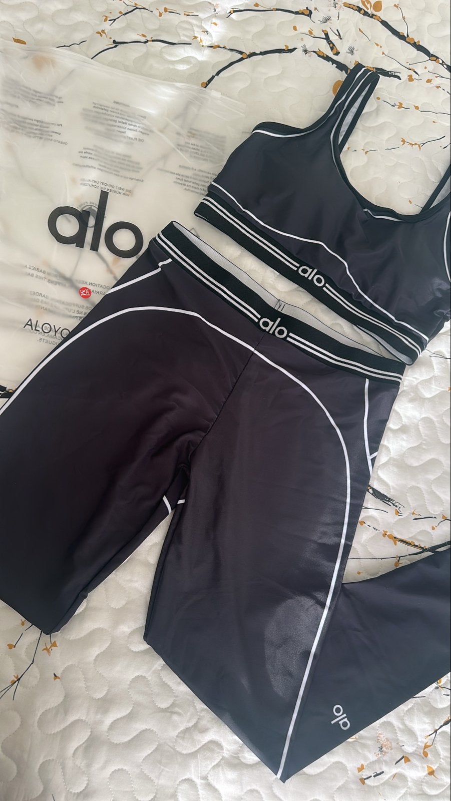 Alo Yoga legging set zwart wit maat M, Maat 38/40 (M), Zwart, Nieuw, Ophalen of Verzenden