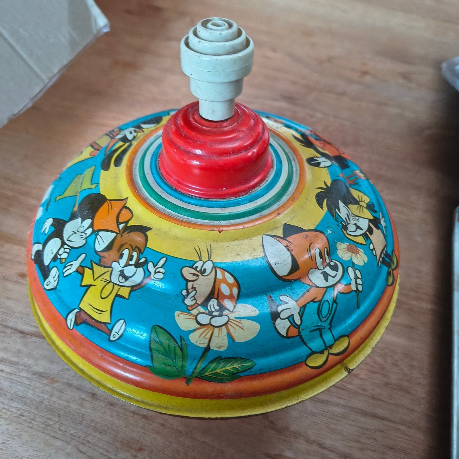 Vintage Tinnen Tol met Cartoonfiguren - Jaren '60 Speelgoed, Verzamelen, Ophalen, Gebruikt