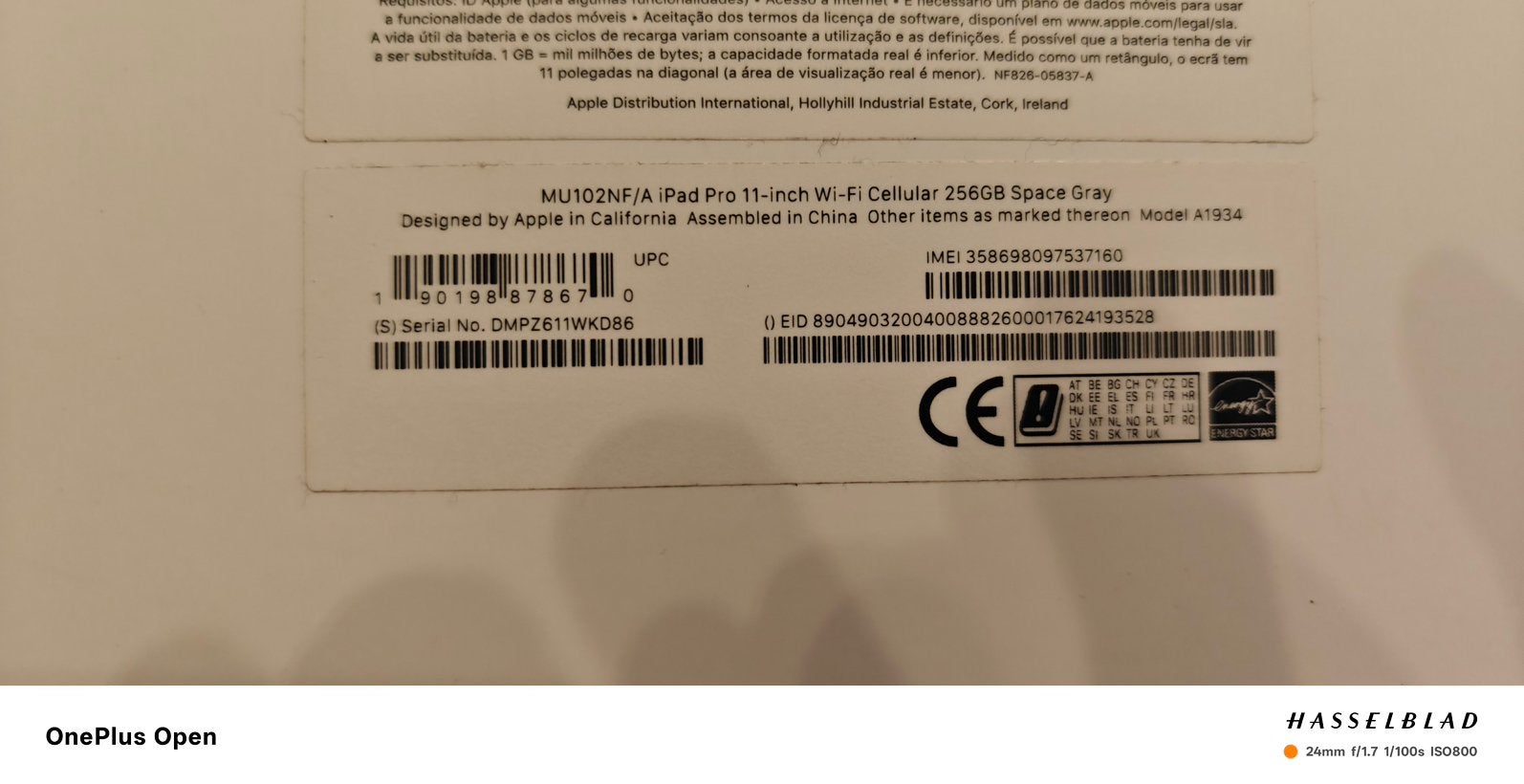 Foto 5 van iPad, Apple Watch en diverse armbanden