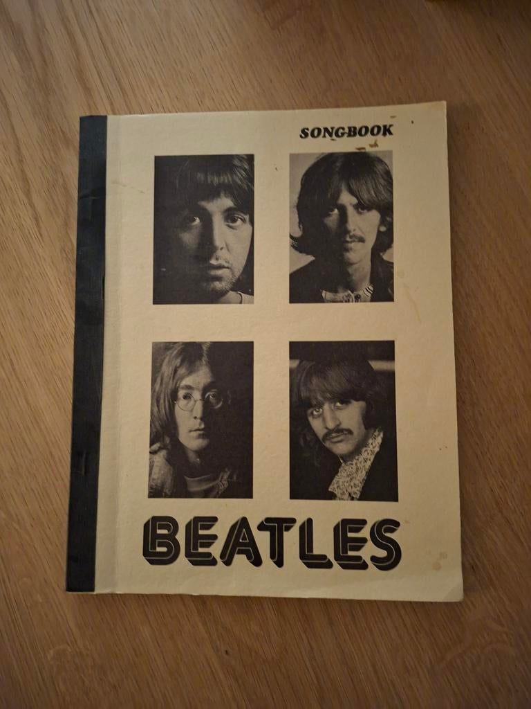 Vintage songbook Beatles, Muziek en Instrumenten, Bladmuziek, Ophalen of Verzenden, Gebruikt, Artiest of Componist, Populair