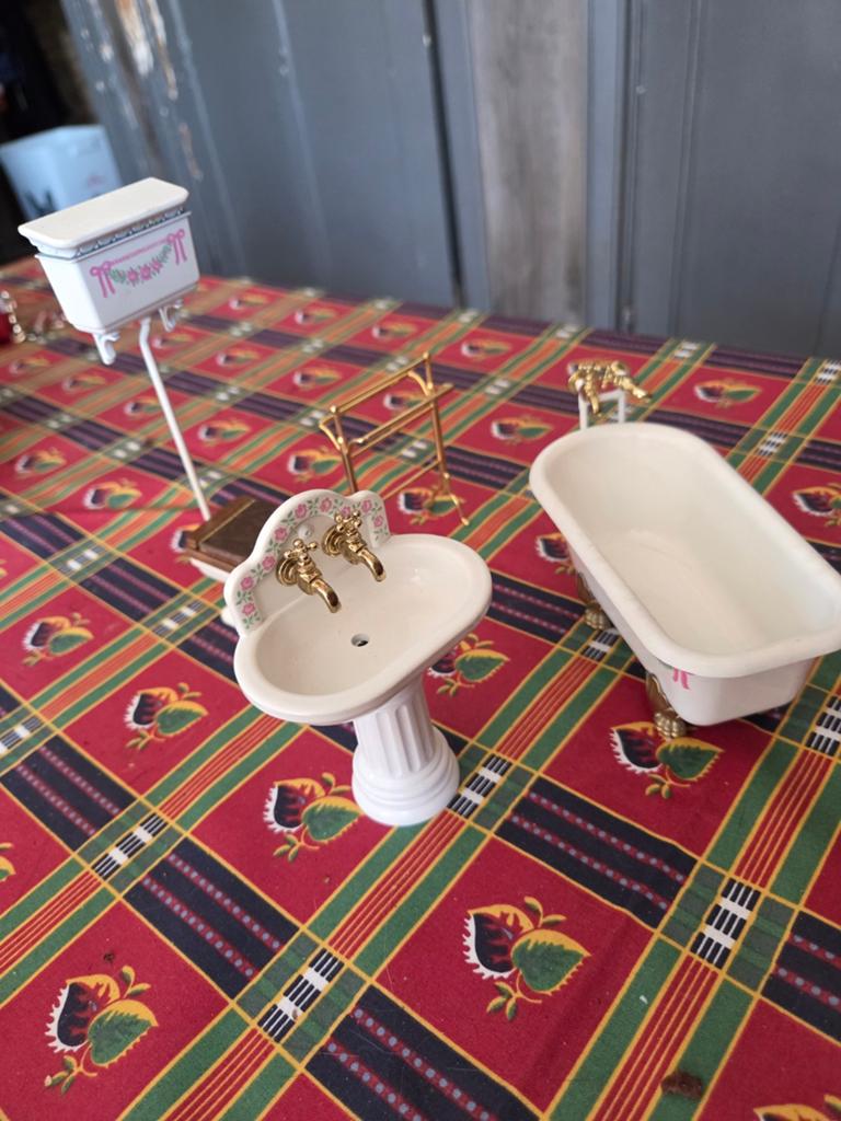 Poppenhuis Badkamer Set - Vintage Stijl bodo hening., Ophalen of Verzenden, Gebruikt, Toebehoren