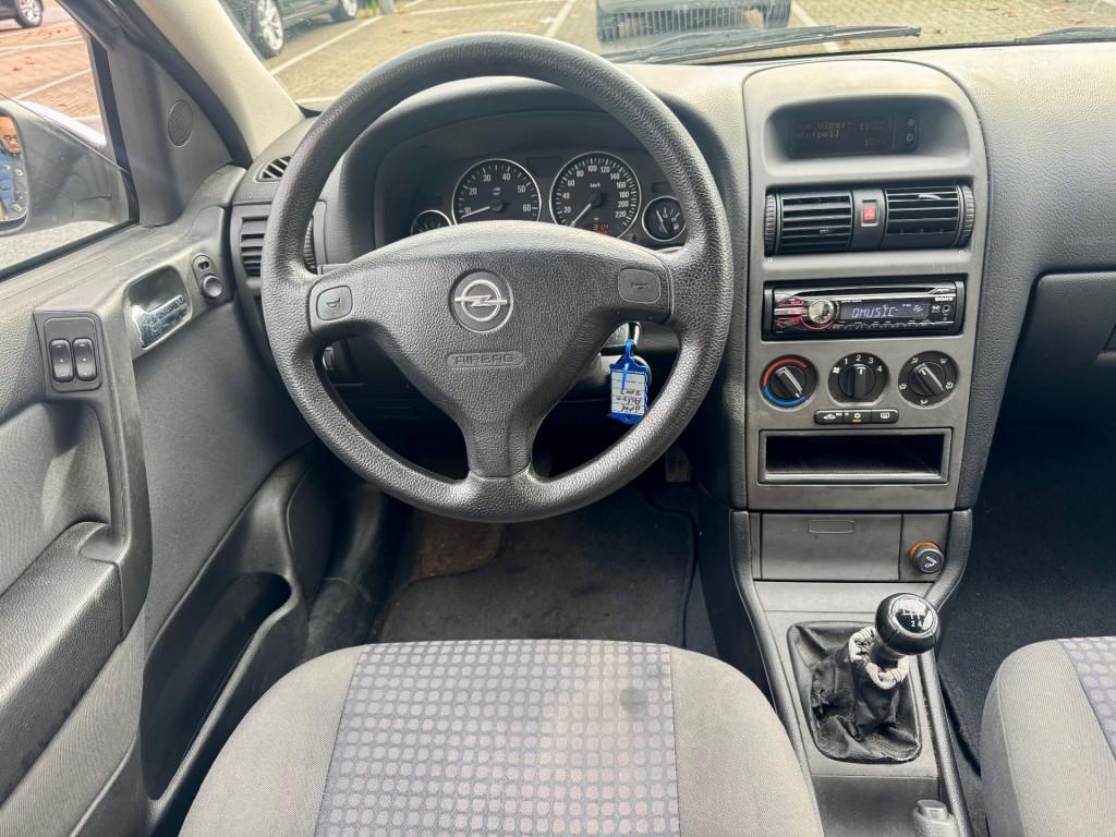 Opel ASTRA 1.6 Njoy AIRCO NETTE AUTO RIJDT GOED NAP APK 11-2, Auto's, Voorwielaandrijving, Gebruikt, 4 cilinders, 1095 kg