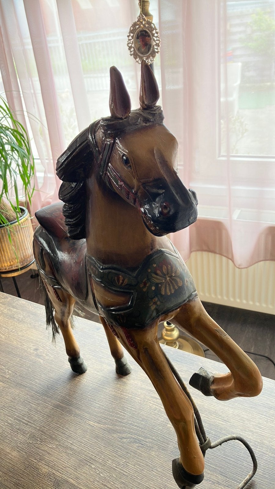 Te koop mooi echt houten paardje, Verzamelen, Ophalen