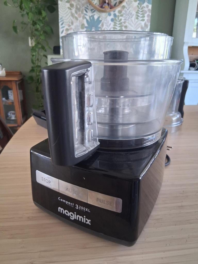 Magimix CS 3200 XL Foodprocessor, Witgoed en Apparatuur, Keukenmixers, Zo goed als nieuw, 2 tot 3 liter, 2 snelheden, Vaatwasserbestendig