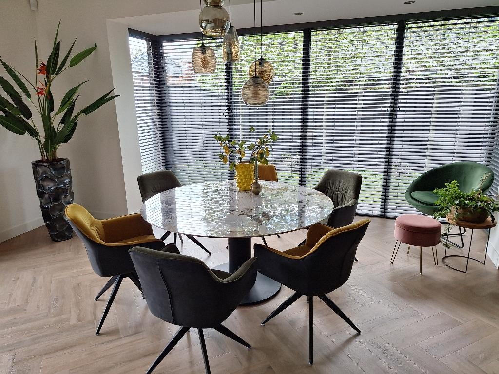 6 draaibare eetkamer stoelen 2 kleuren, Huis en Inrichting, Stoelen, Ophalen, Overige kleuren, Zo goed als nieuw, Stof