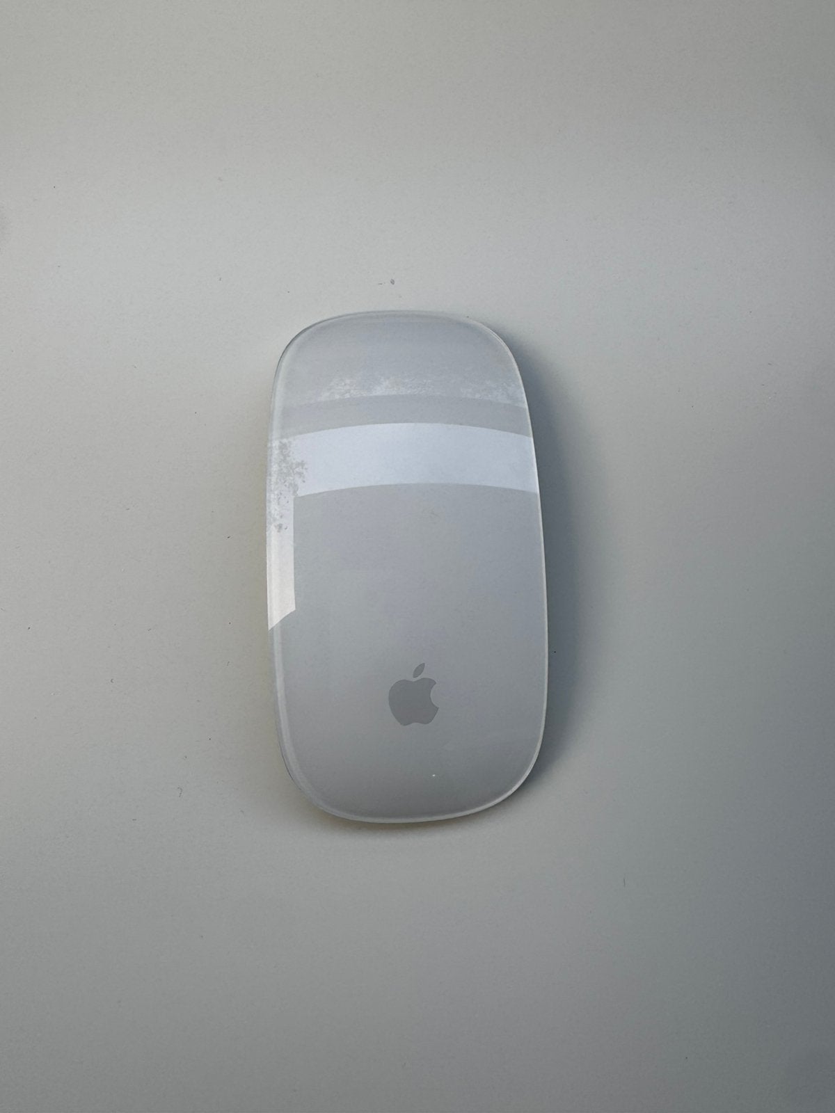 Apple Magic Mouse 2 A1657, Computers en Software, Ophalen of Verzenden, Zo goed als nieuw, Draadloos, Muis