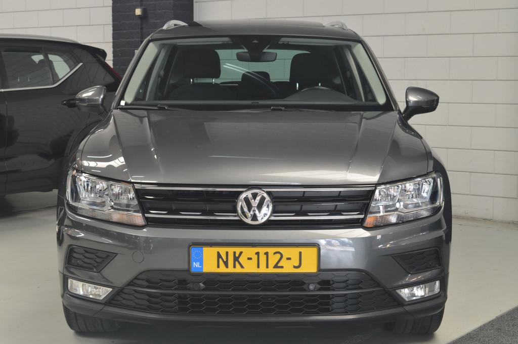Volkswagen Tiguan 1.4 TSI Connected Series // PANO // ADAPTI, Auto's, Voorwielaandrijving, 125 pk, 4 cilinders, Alcantara