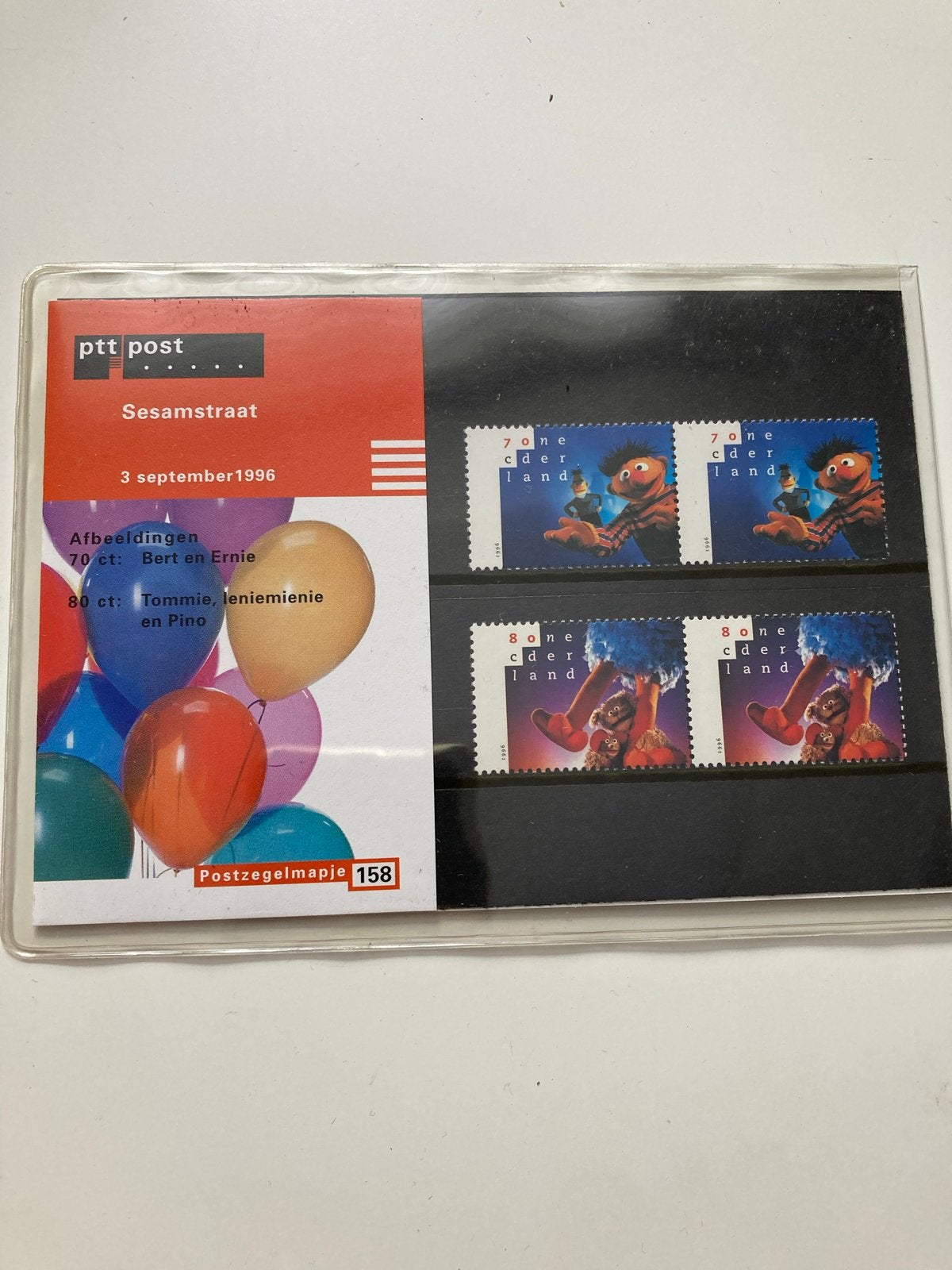 Postzegelmapje Sesamstraat 1996 - Bert, Ernie, Tommie, Pino, Ophalen of Verzenden, Na 1940, Postfris