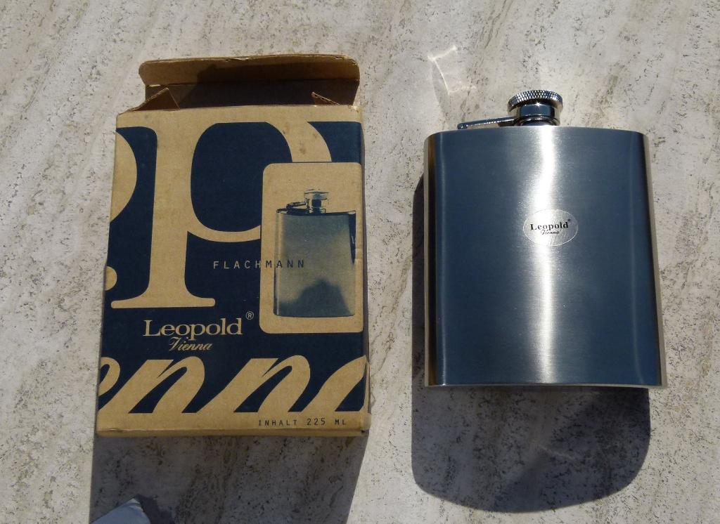Flachmann Leopold Vienna Heupfles Zakflacon nieuw in de doos, Overige materialen, Overige typen, Nieuw, Ophalen of Verzenden