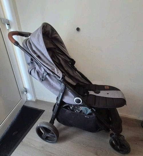 Kinderkraft Nubi buggy, Kinderen en Baby's, Ophalen, Gebruikt, Overige merken, Verstelbare rugleuning