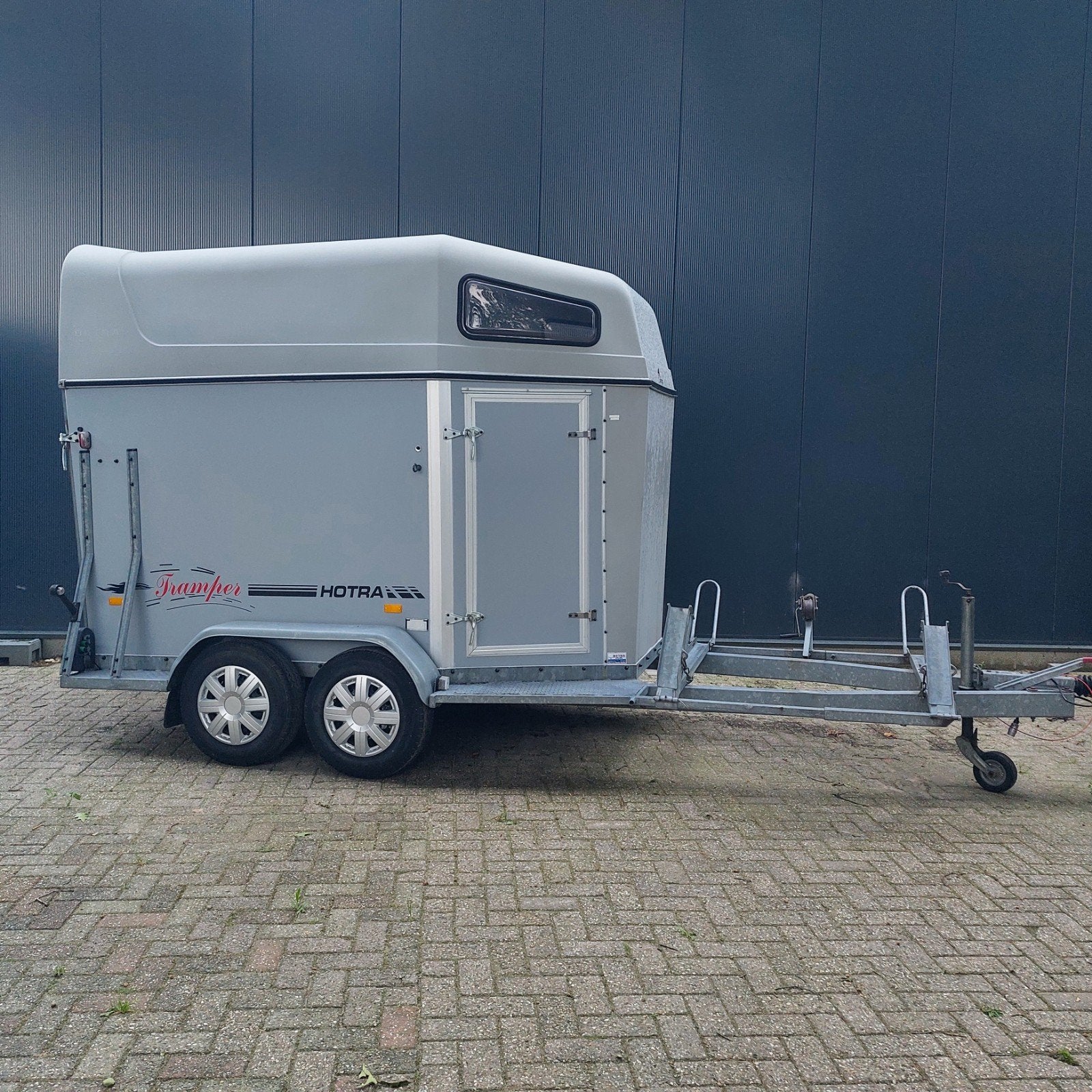 compleet nieuw opgebouwde 2 paards koetsentrailer, Dieren en Toebehoren, Ophalen of Verzenden, Zo goed als nieuw, Hout, 2-paards trailer